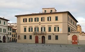 Casa Santo Nome Di Gesu